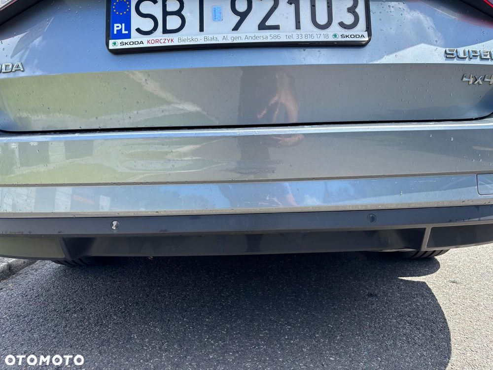 Skoda Superb 2.0 TDI 4x4 L&K DSG - 5