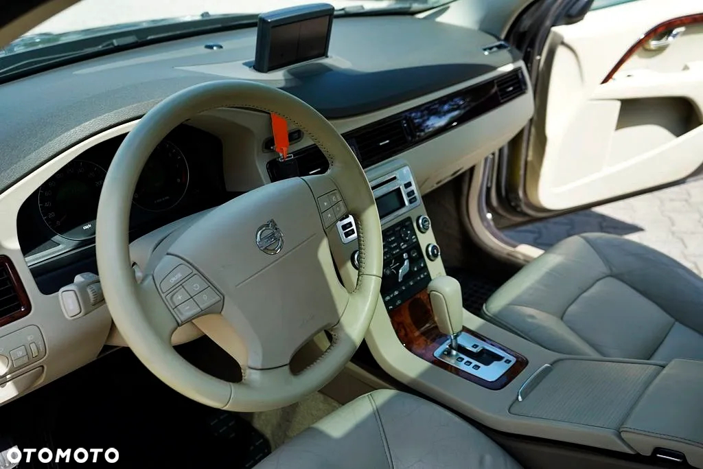 Volvo S80 2.5T Momentum - 19