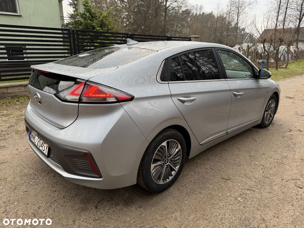 Hyundai IONIQ 1.6 GDI Premium - 9
