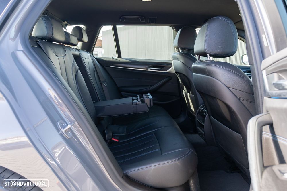 BMW 520 e Pack M - 15