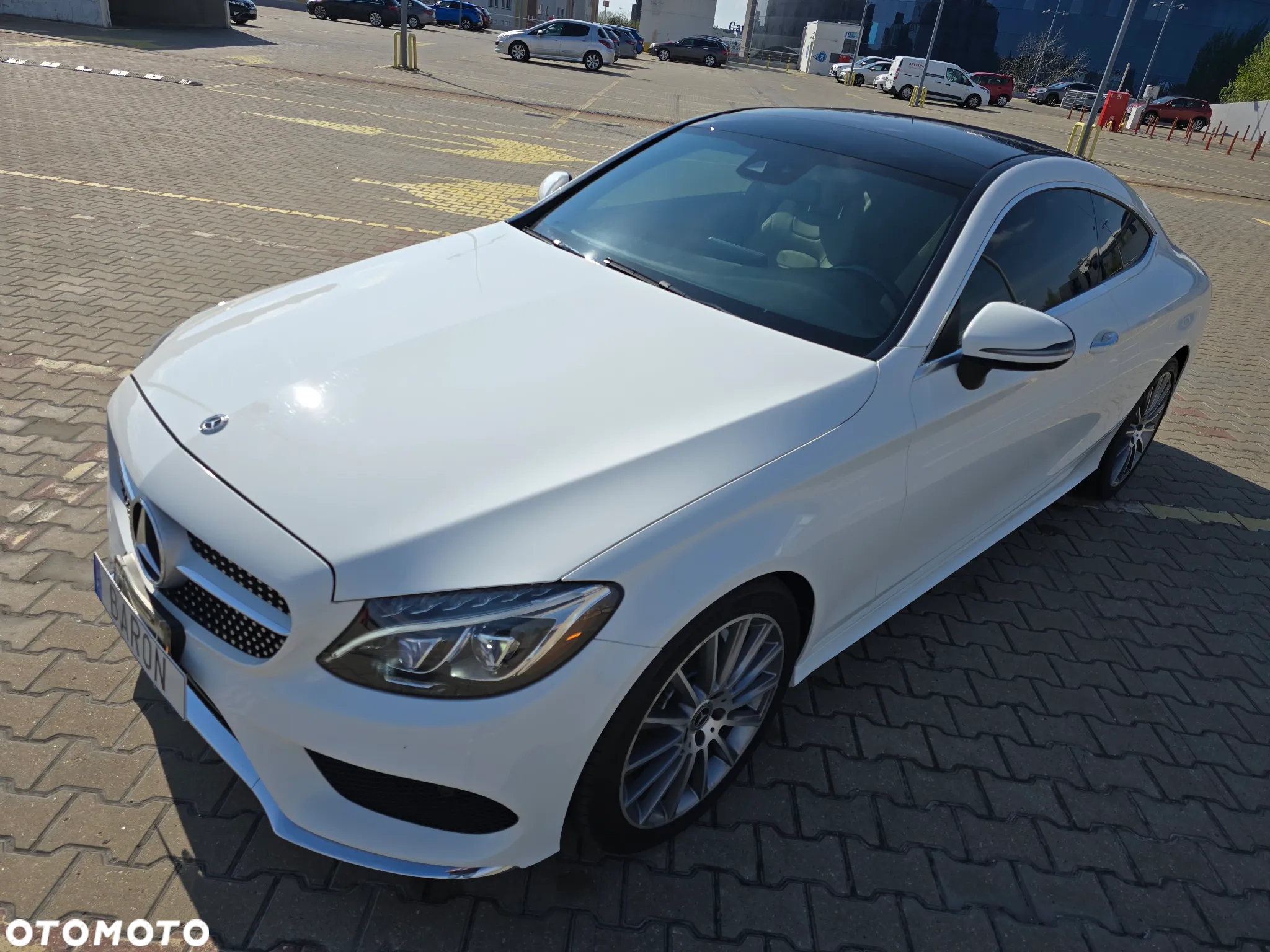 Mercedes-Benz Klasa C 300 Coupe 4Matic 9G-TRONIC - 2
