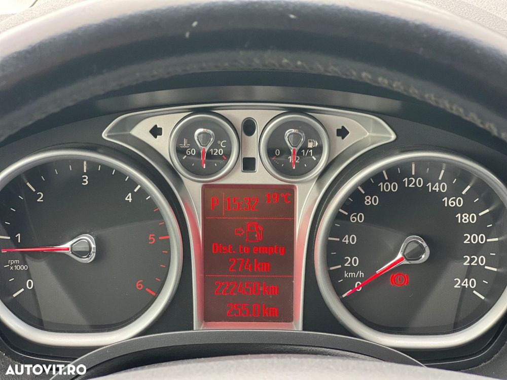 Ford Kuga 2.0 TDCi Powershift 4WD Titanium - 19