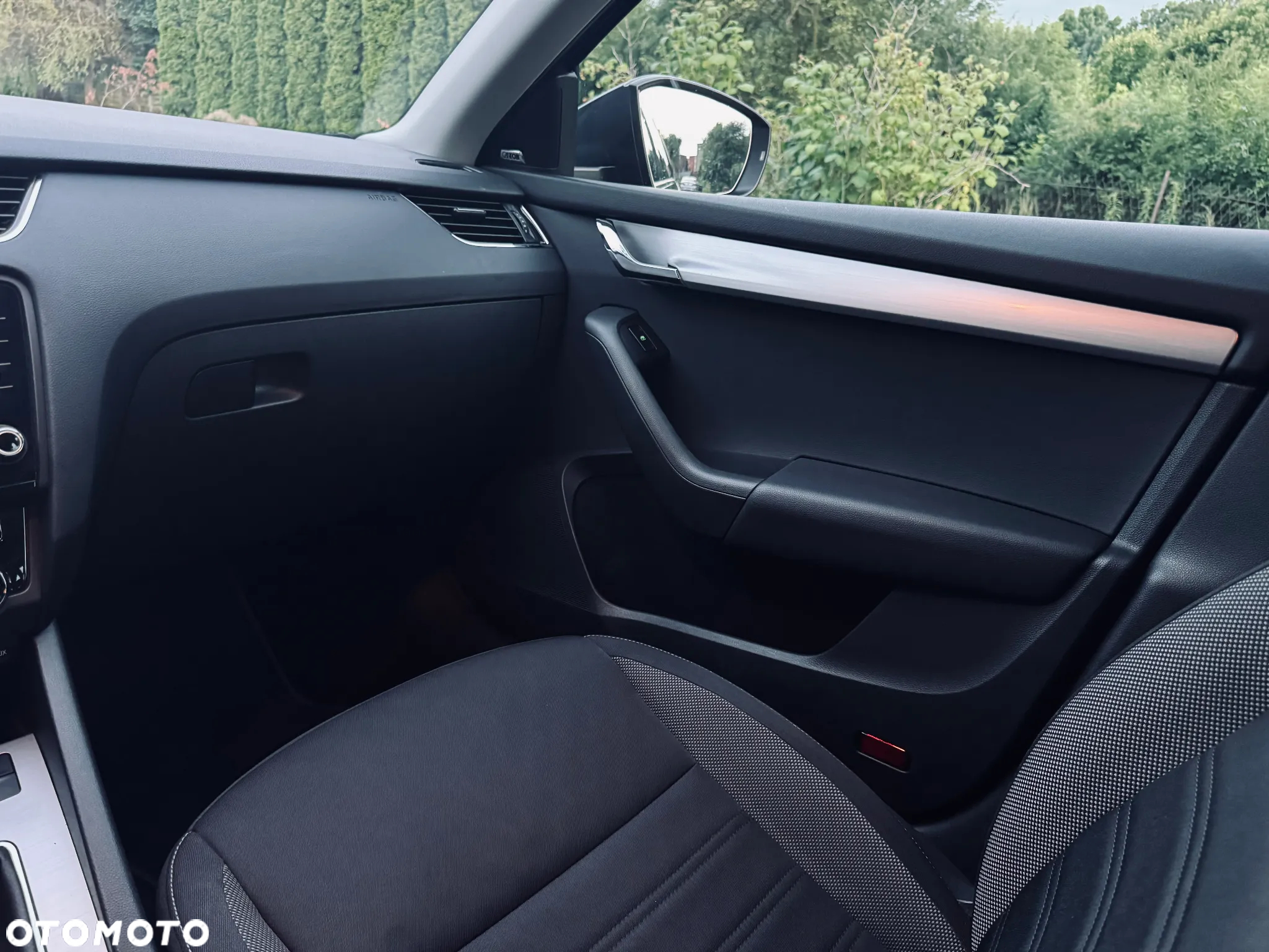 Skoda Octavia 2.0 TDI DSG Ambition - 11