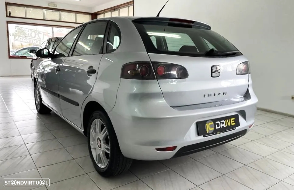 SEAT Ibiza 1.2 12V Reference - 8