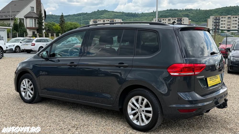 Volkswagen Touran 2.0 TDI Highline - 18