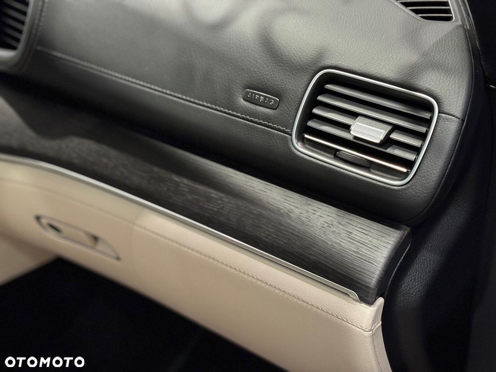 Mercedes-Benz GLS - 10