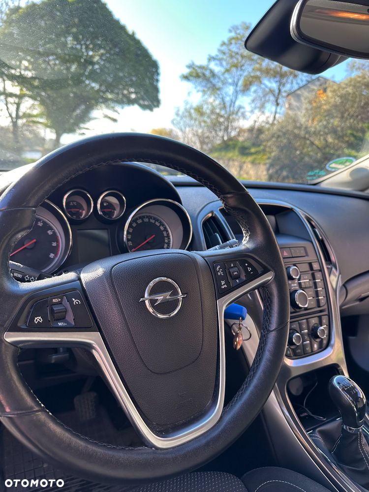 Opel Astra 1.6 Turbo Sport - 10