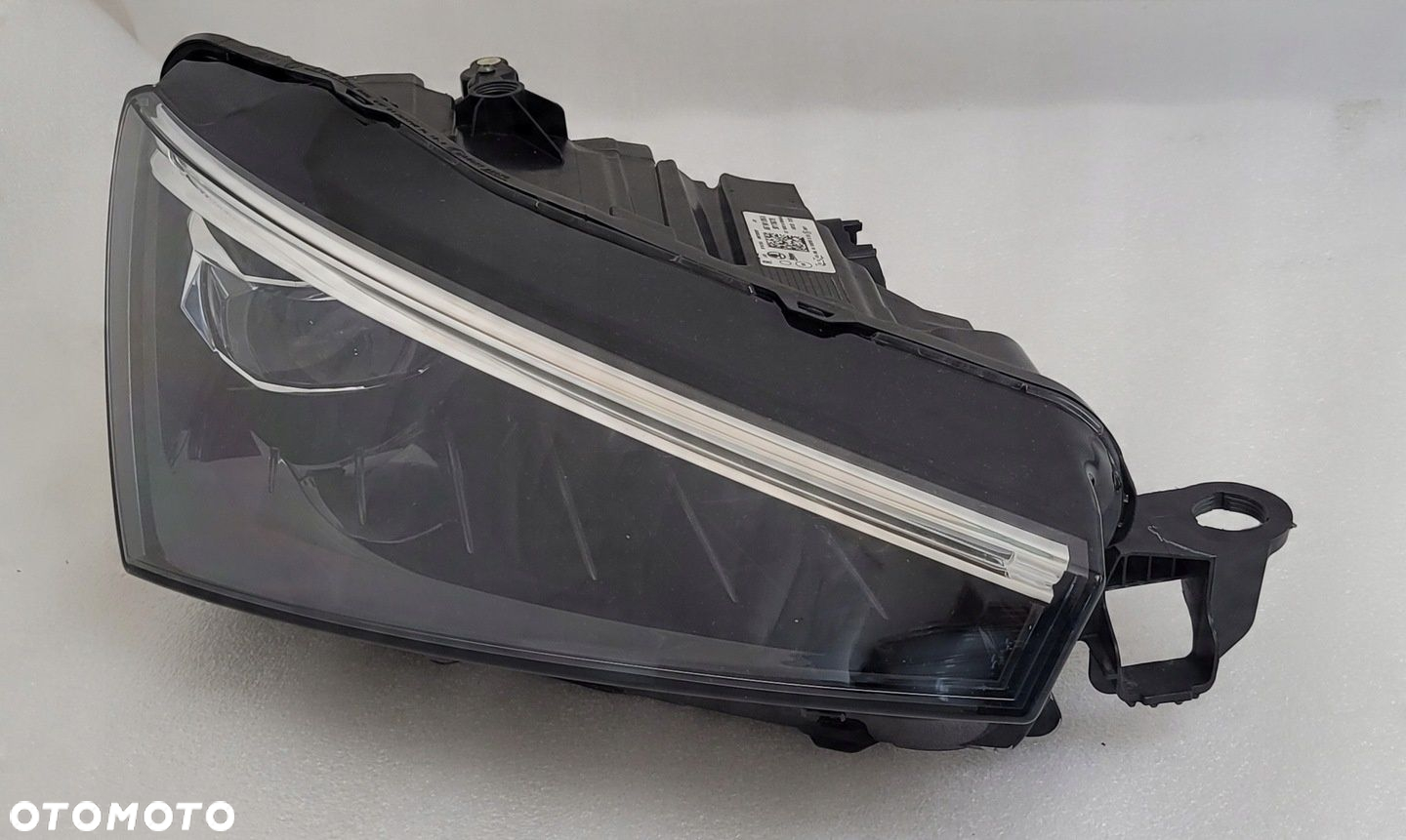 LAMPA PRAWA PRZÓD SKODA SCALA CRYSTAL LIGHTING 2019- - 4