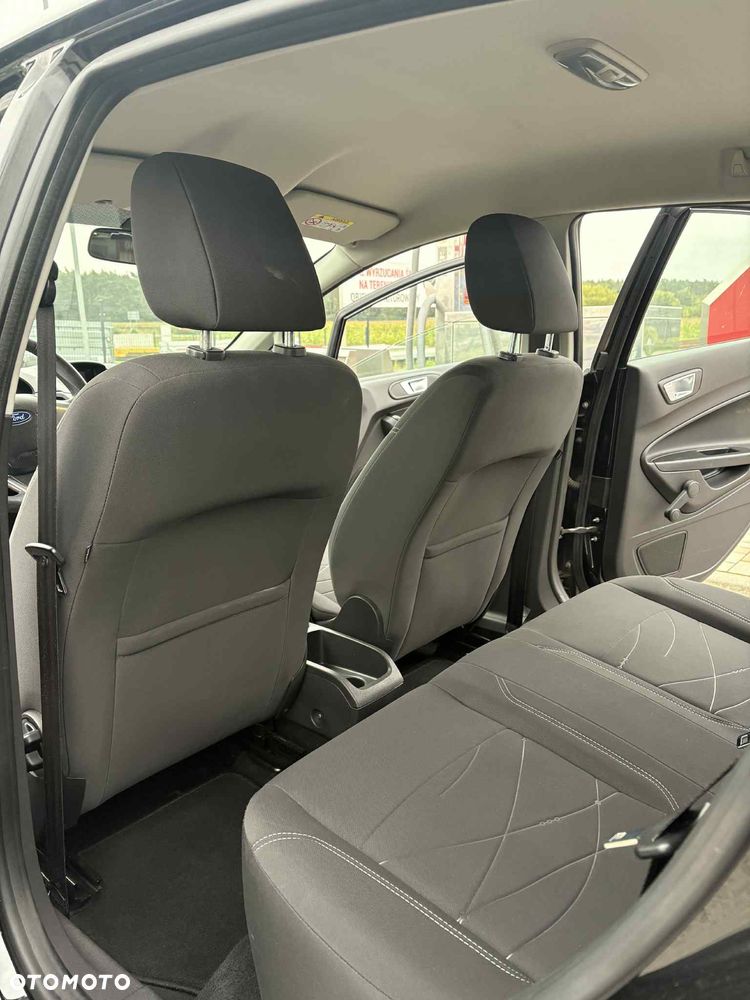 Ford Fiesta - 10
