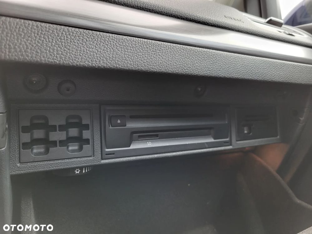 Volkswagen Golf 1.5 TSI BMT Evo Comfortline - 21