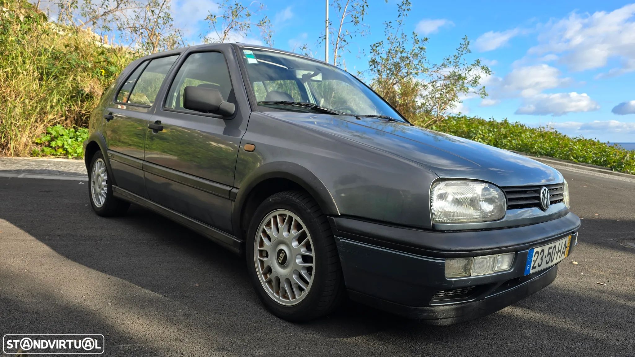 VW Golf 1.6 GT - 1