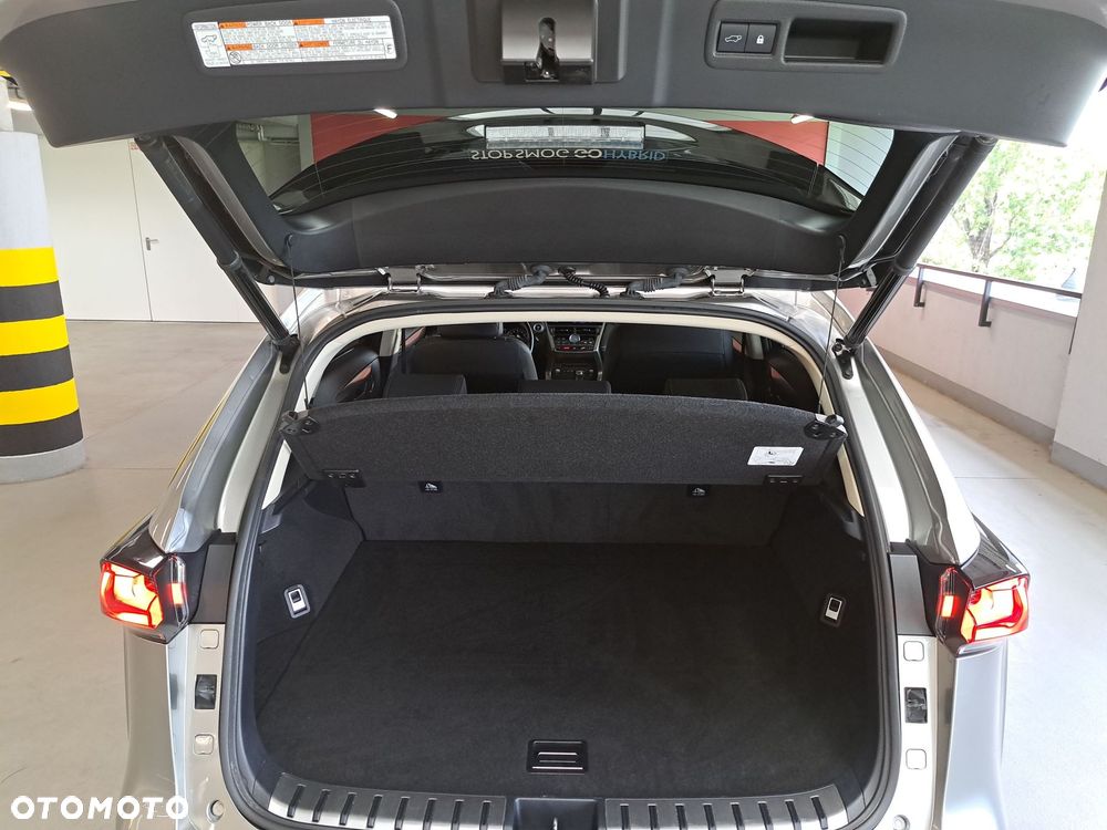 Lexus NX 300h F Impression AWD - 14