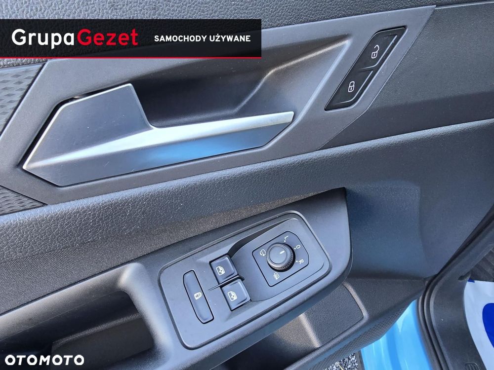 Ford Tourneo Connect - 12