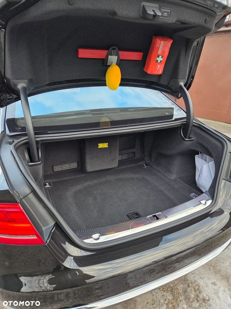 Audi A8 4.2 TDI L Quattro - 13