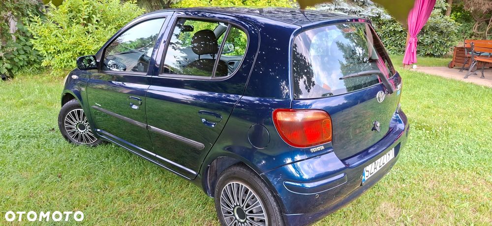 Toyota Yaris 1.4 D-4D Unlimited - 4