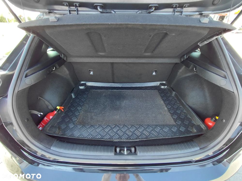 Kia Ceed 1.4 L Business Line - 21