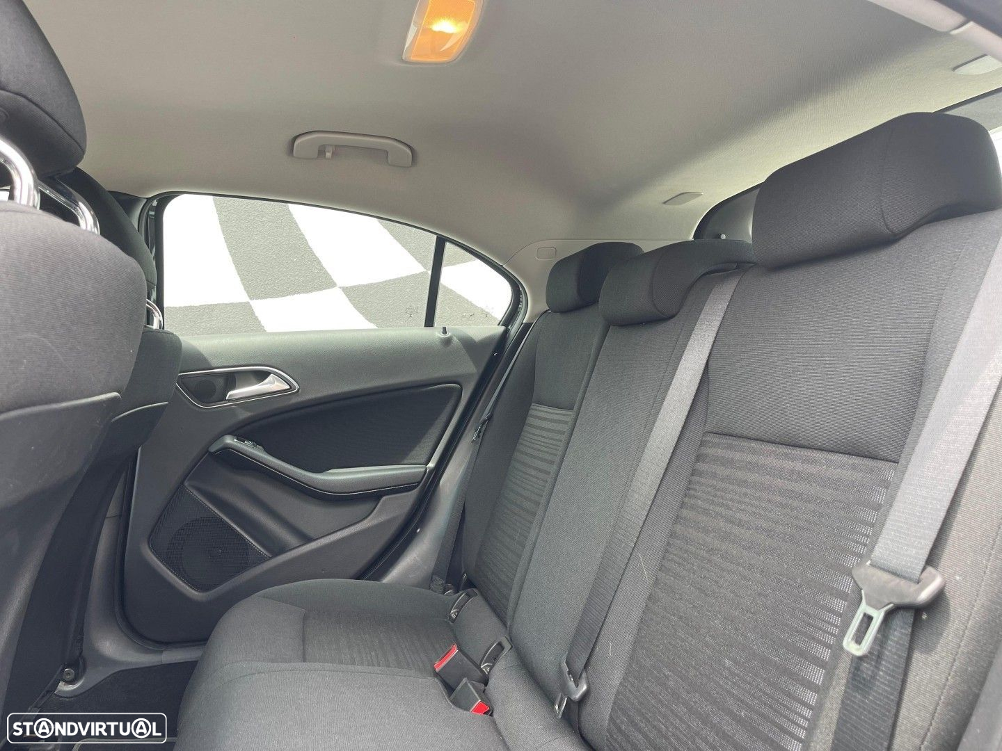 Mercedes-Benz A 180 d Fleet Pack Urban - 8