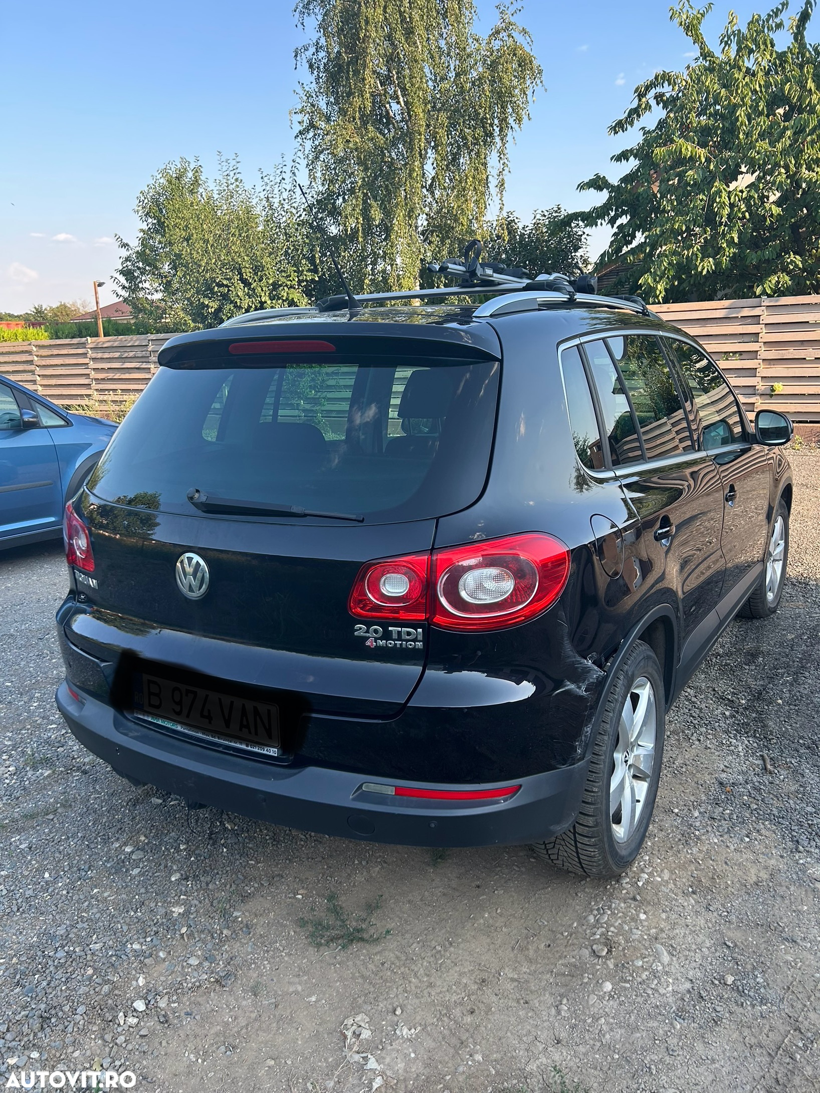 Volkswagen Tiguan - 2