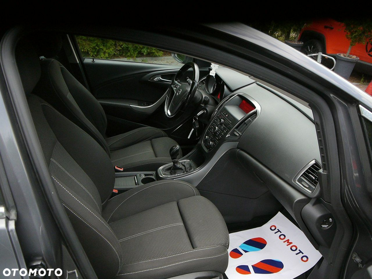 Opel Astra 1.4 Turbo Design Edition - 22