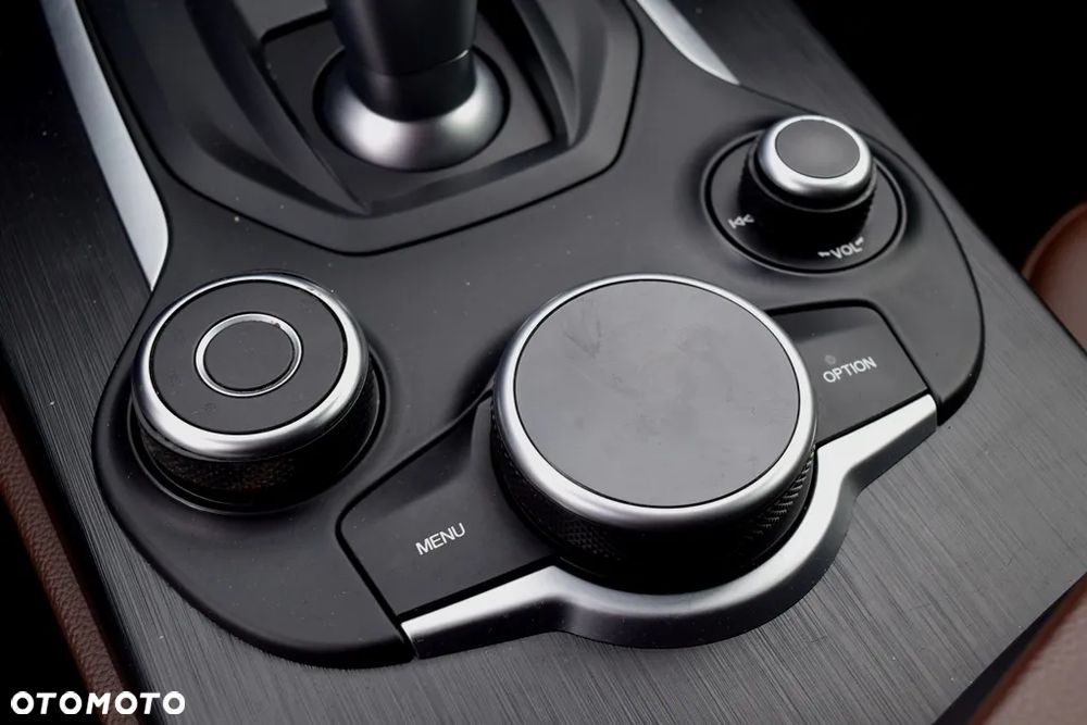 Alfa Romeo Stelvio 2.0 Turbo Super Q4 - 24