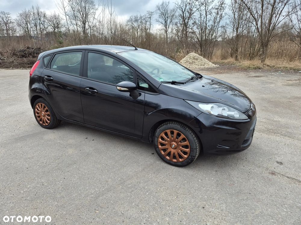Ford Fiesta 1.25 Celebration - 3