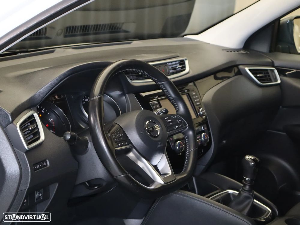 Nissan Qashqai 1.5 dCi N-Connecta - 17