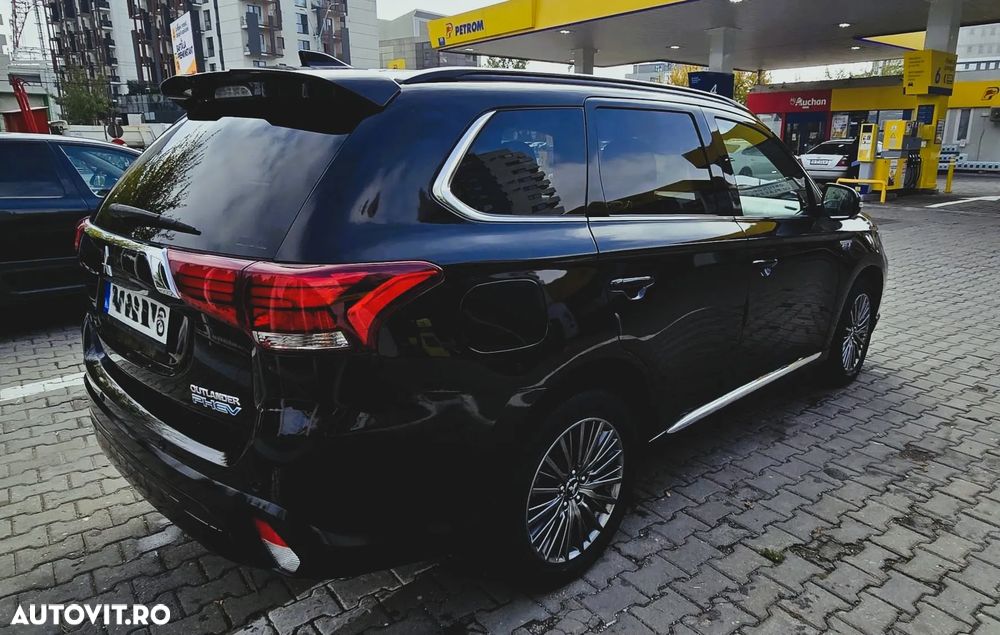 Mitsubishi Outlander 2019 photo 4