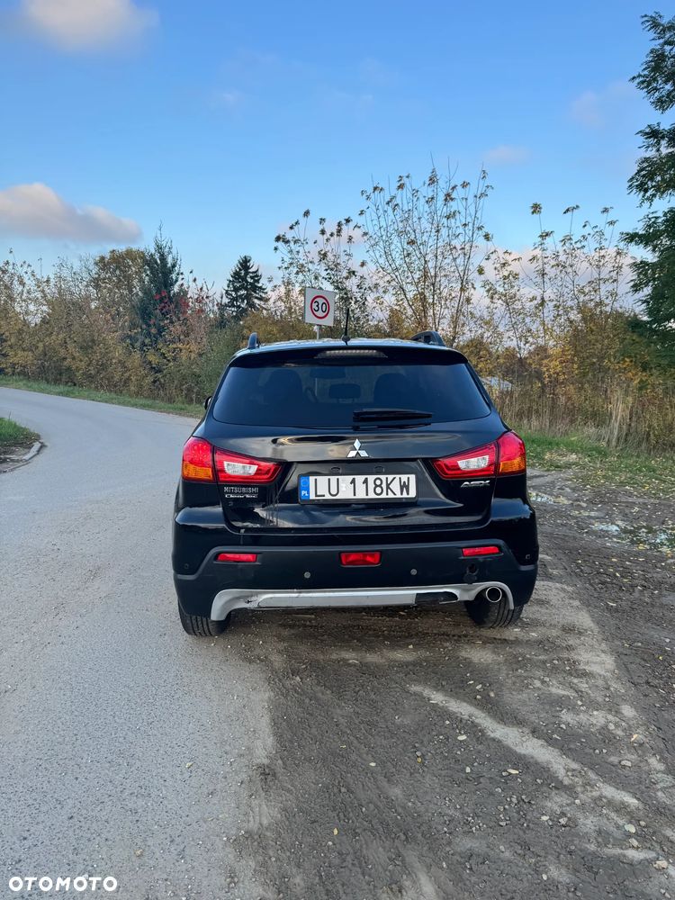 Mitsubishi ASX - 5
