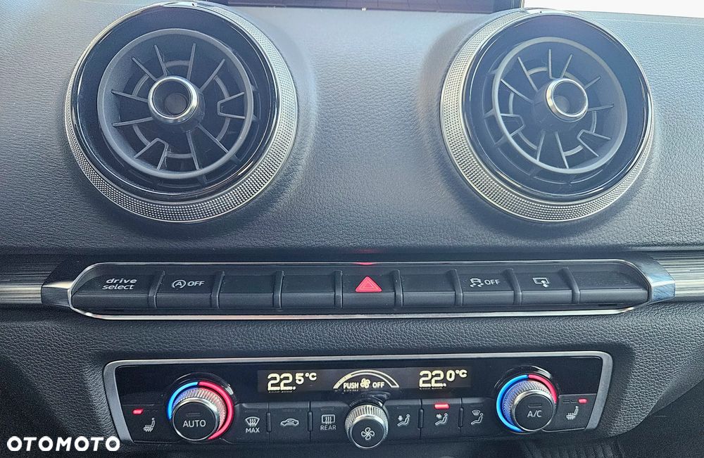 Audi A3 Sportback 2.0 TDI (clean diesel) quattro S tronic Attraction - 29