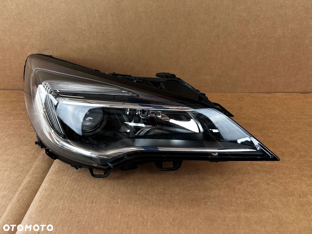 OPEL ASTRA K 5 LAMPA PRAWA PRZEDNIA REFLEKTOR PRAWY SOCZEWKA H7 39081893 662588537 - 2