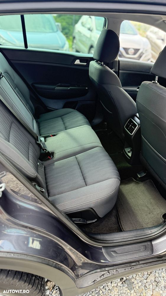 Kia Sportage 1.7 CRDI 2WD Edition 7 - 12