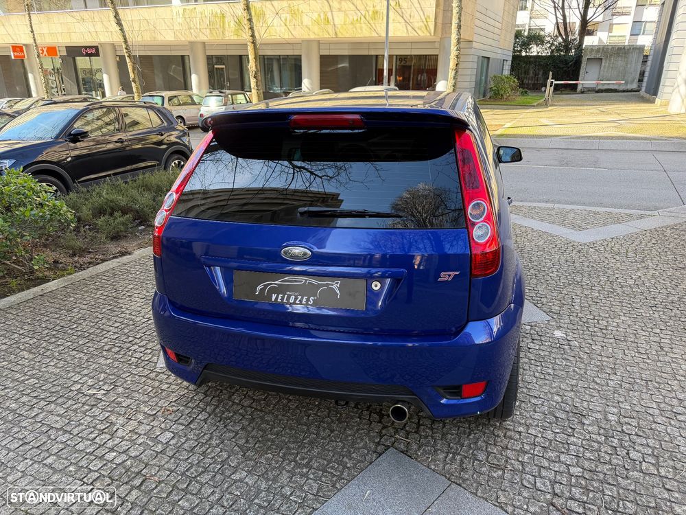 Ford Fiesta 2.0 ST - 13