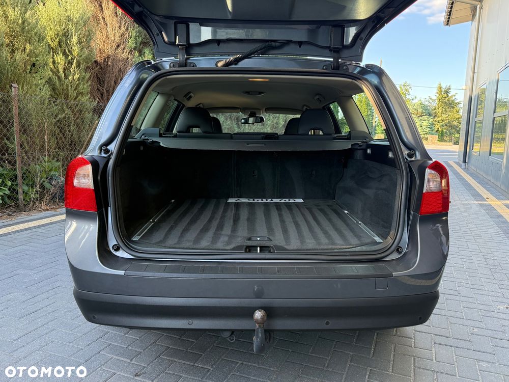 Volvo V70 2.0 - 25