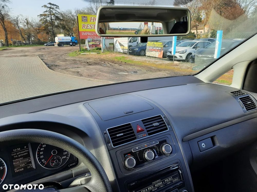 Volkswagen Touran 1.6 TDI DPF BlueMotion Technology DSG Trendline - 27