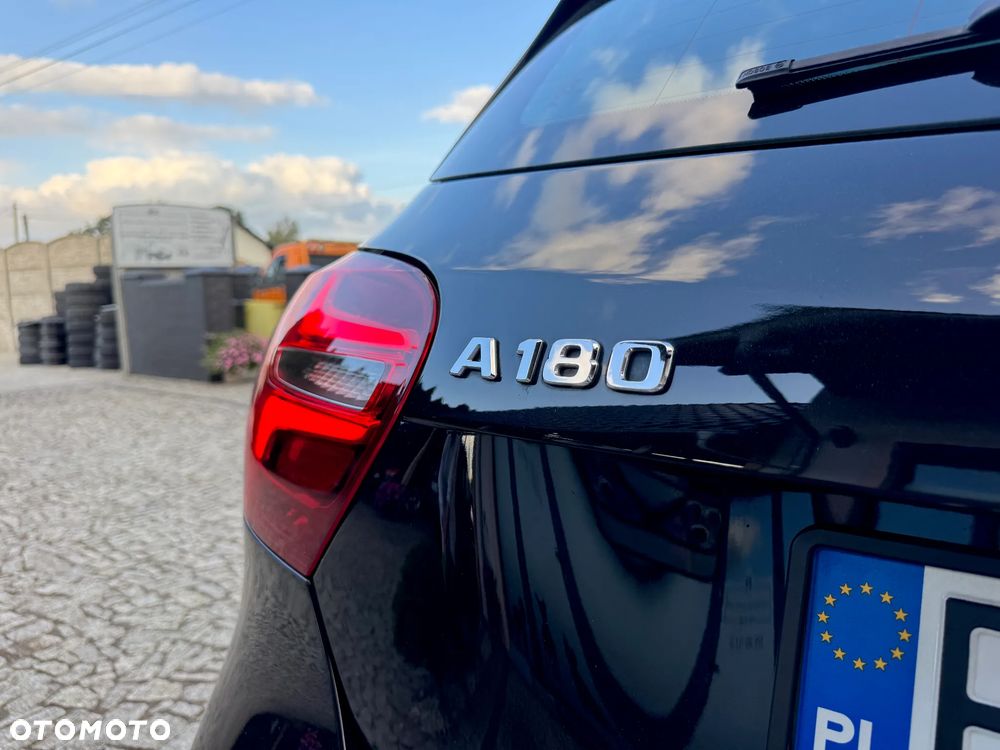 Mercedes-Benz Klasa A 180 (BlueEFFICIENCY) 7G-DCT Urban - 17