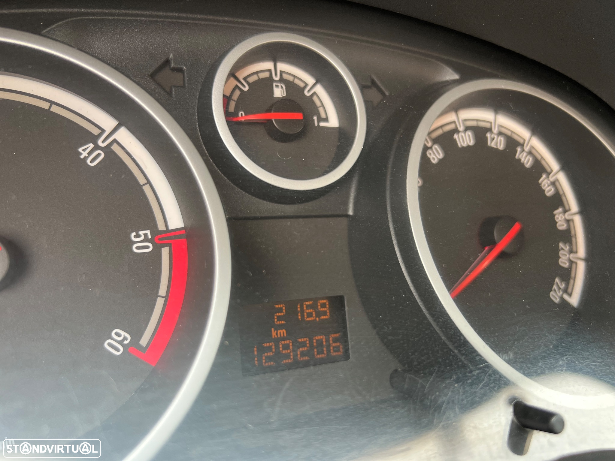 Opel Corsa 1.3 CDTi Enjoy EcoFLEX - 11