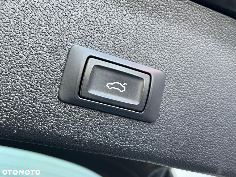 Audi A4 Avant 2.0 TDI clean diesel - 15