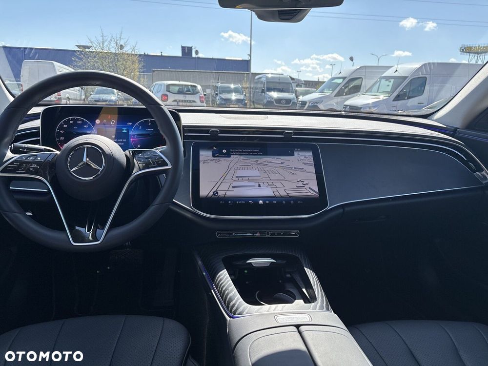 Mercedes-Benz Klasa E - 15