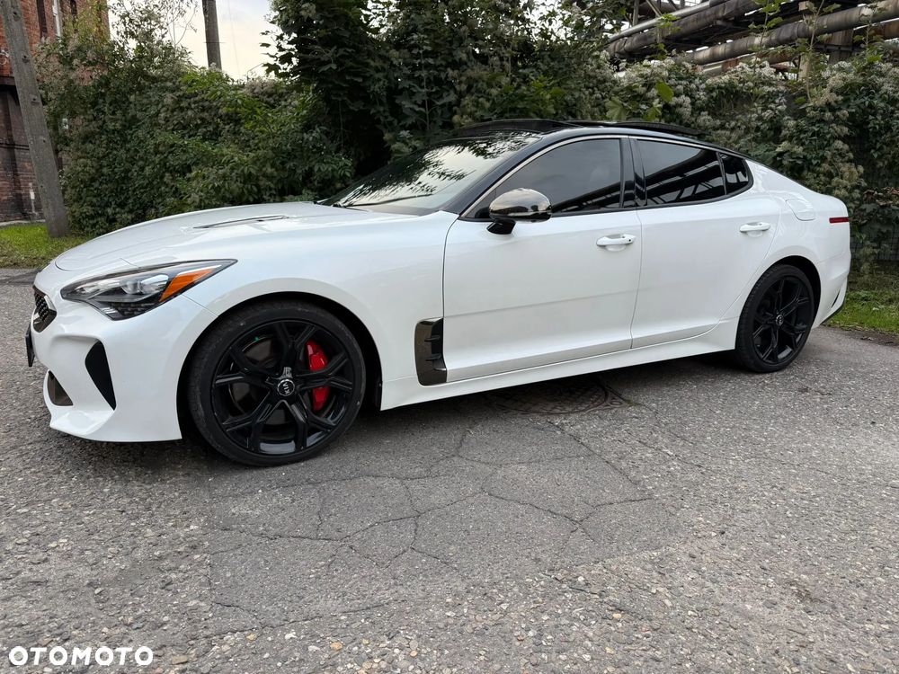 Kia Stinger 3.3 T-GDI AWD GT - 11