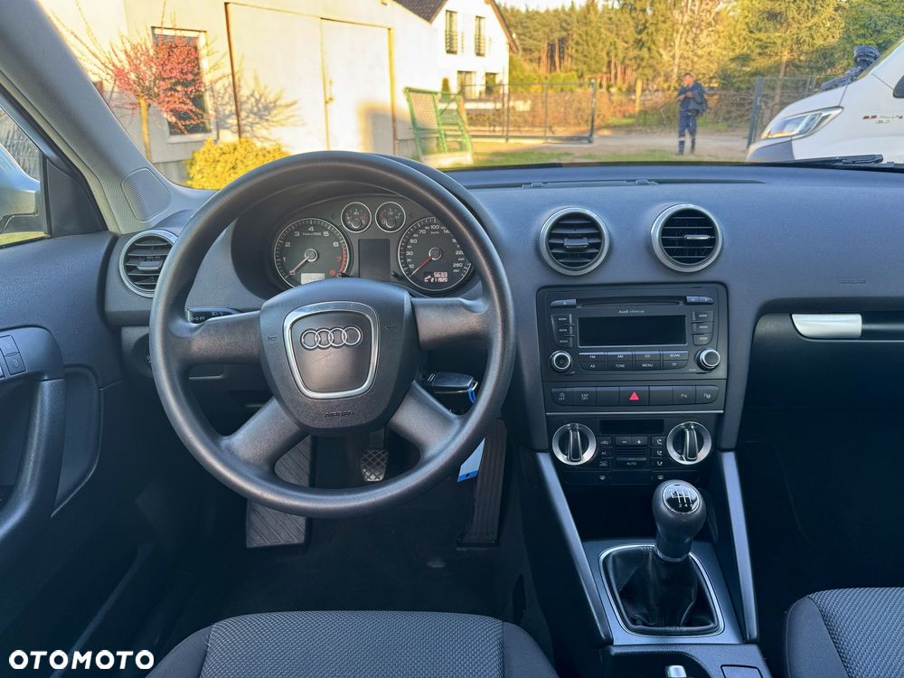 Audi A3 Sportback - 8