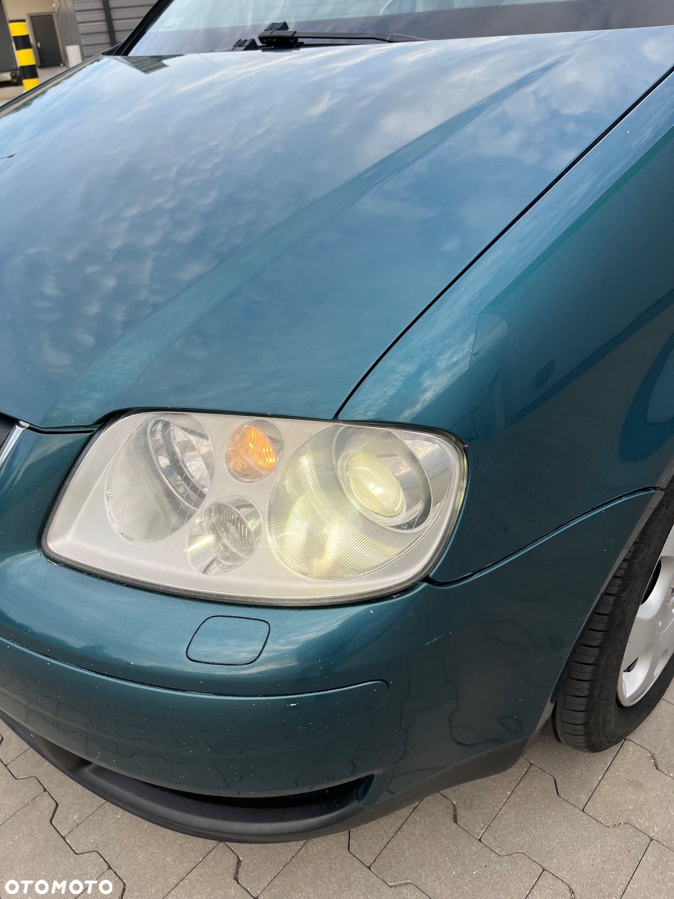 Volkswagen Touran 2.0 TDI Highline - 4