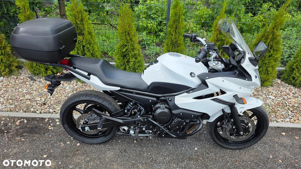 Yamaha XJ - 16