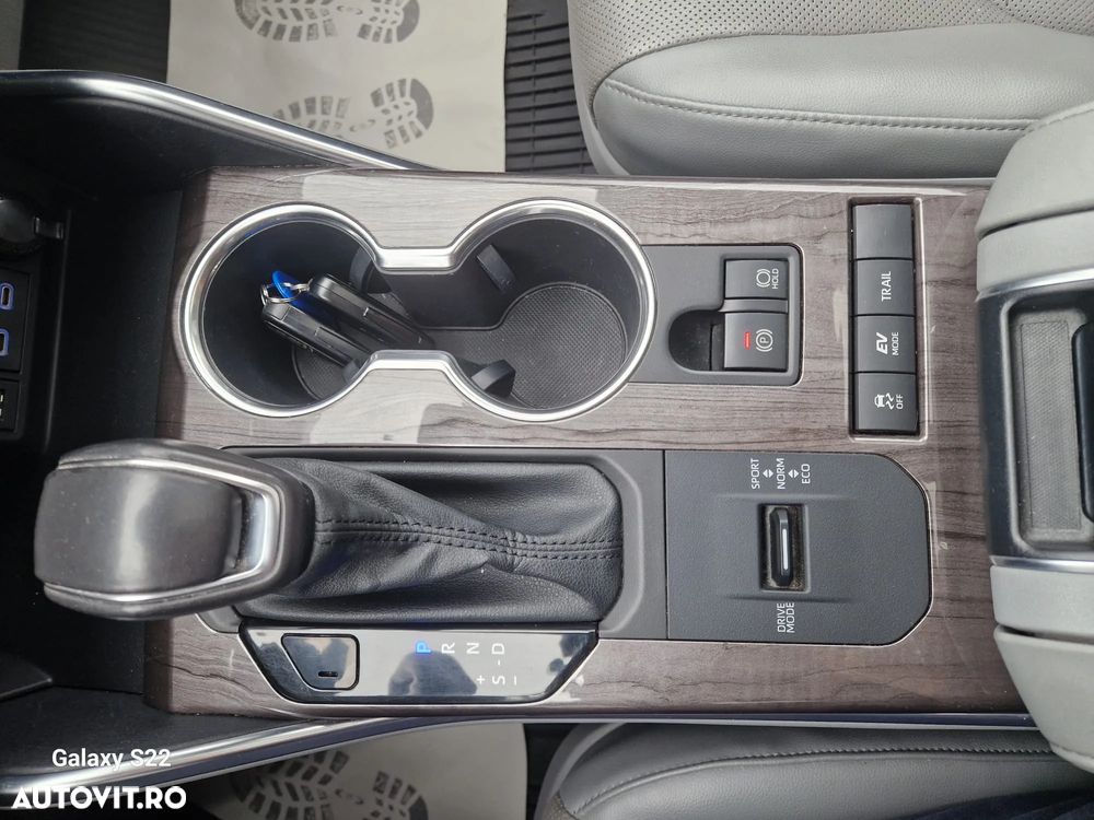 Toyota Highlander 2.5 L Dynamic Force 248CP Luxury Pearly - 23