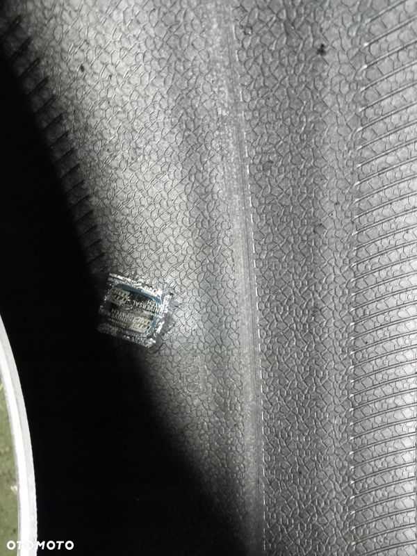 225/40R18 Continental AllSeasonContact 2 - 3