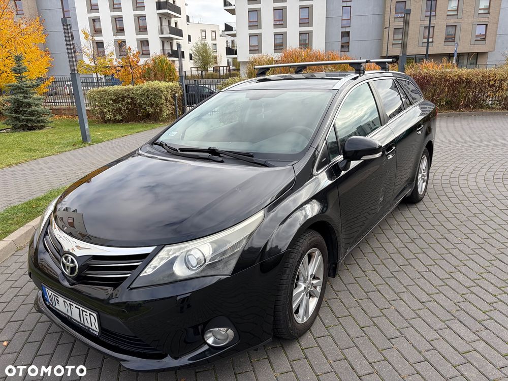 Toyota Avensis 2.0 D-4D Luna - 1