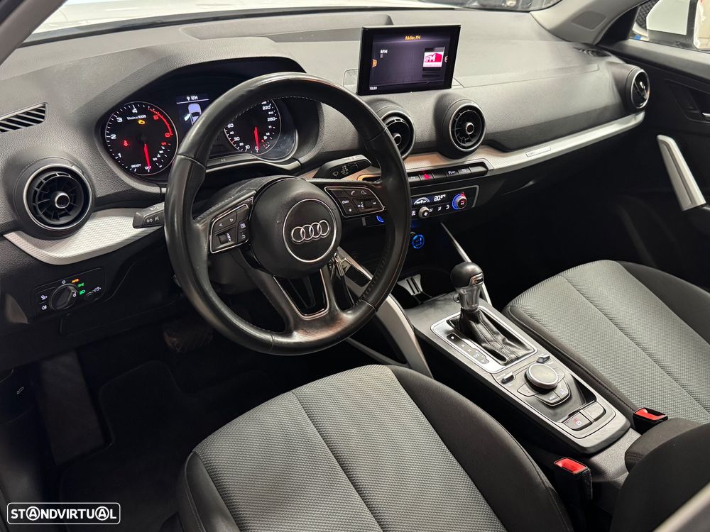 Audi Q2 30 TDI Design S tronic - 29