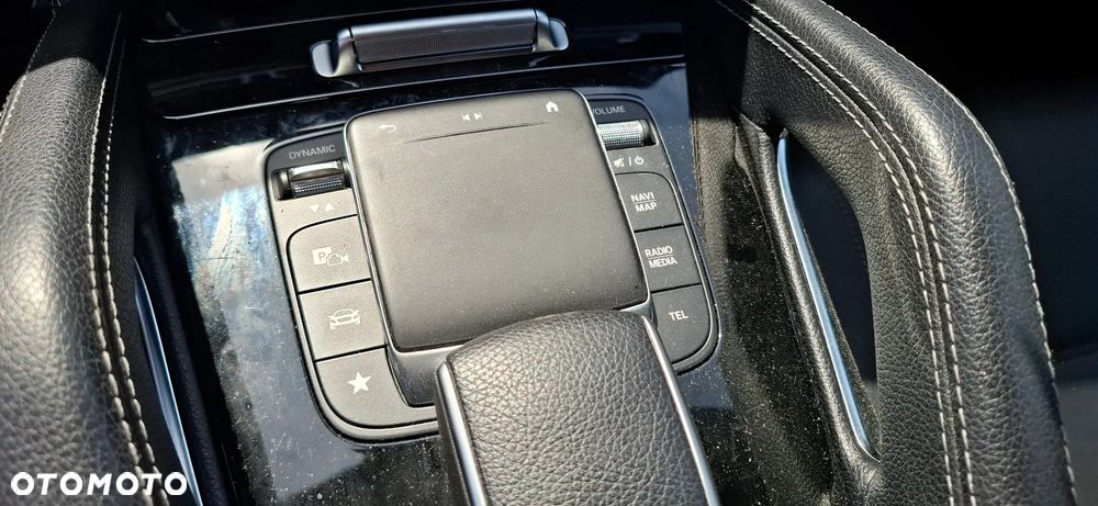 Mercedes-Benz GLE 400 d 4Matic 9G-TRONIC AMG Line - 11