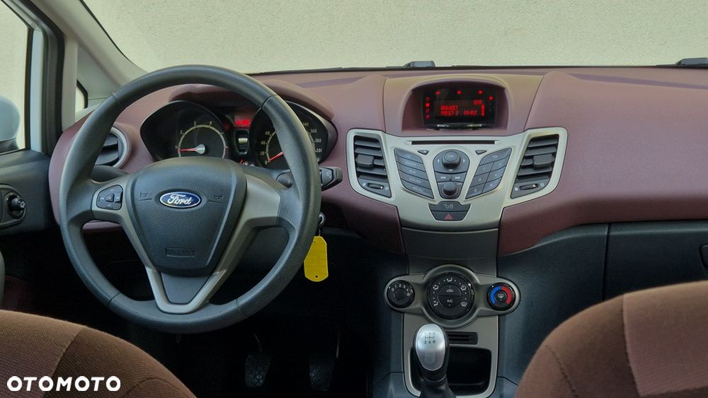 Ford Fiesta 1.25 Silver X (SVP) - 12