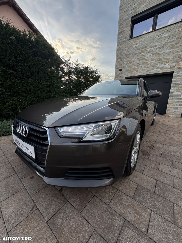 Audi A4 Avant 2.0 TDI ultra S tronic - 2