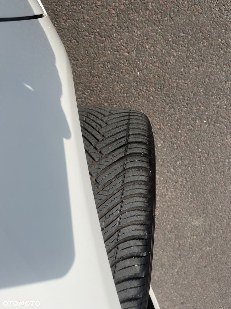 Hyundai ix20 1.4 blue Comfort - 13